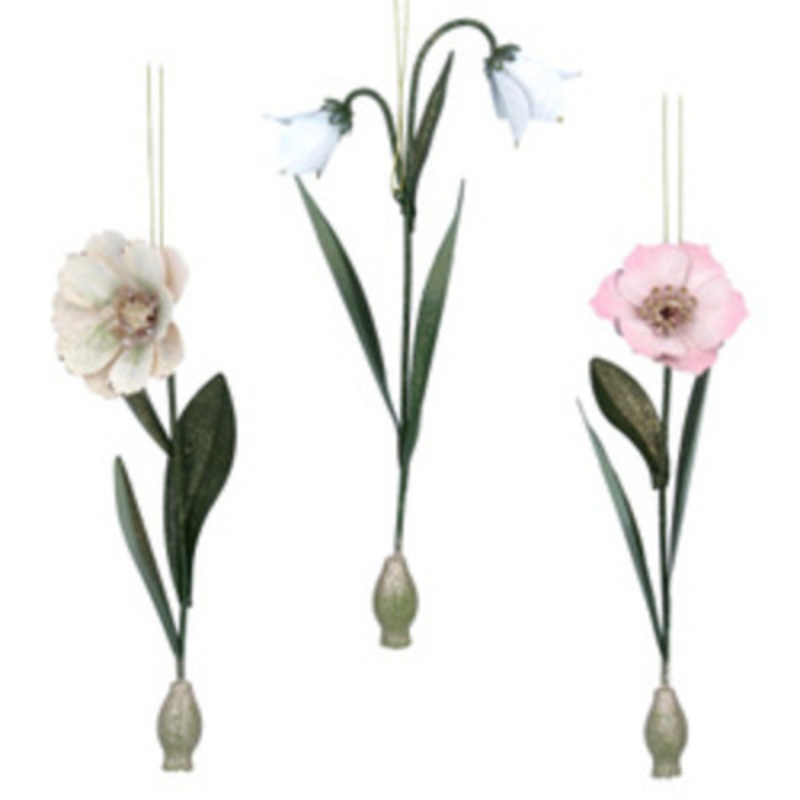 Painted Metal Flower Drop Decoration Choice of 3 Gisela Graham These large painted metal flower and leaf drop hanging decorations come in 3 different designs.  Choose from cream white or pink.  These Christmas decorations are perfect for hanging on the Christmas Tree. Made by London based designer Gisela Graham who designs really beautiful and unusual Christmas decorations and gifts for your home.Ê Would suit any Christmas tree and would make a lovely Christmas gift.ÊThese are sold indivually. If you have a preference please state when ordering otherwise we will select a design for you. if you purchase 3 flowers we will send you one of each design.